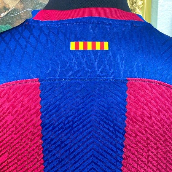 Nike FC Barcelona 2023/24 Match Home
Men's Nike Dri-FIT ADV Soccer Jersey ⚽️⚽️ - Picture 14 of 15